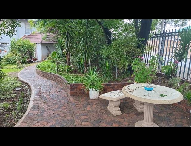 2 BEDROOM TOWNHOUSE FOR SALE IN PRIMROSE